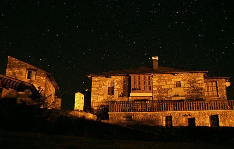 Eido das Estrelas Valdín Exterior foto